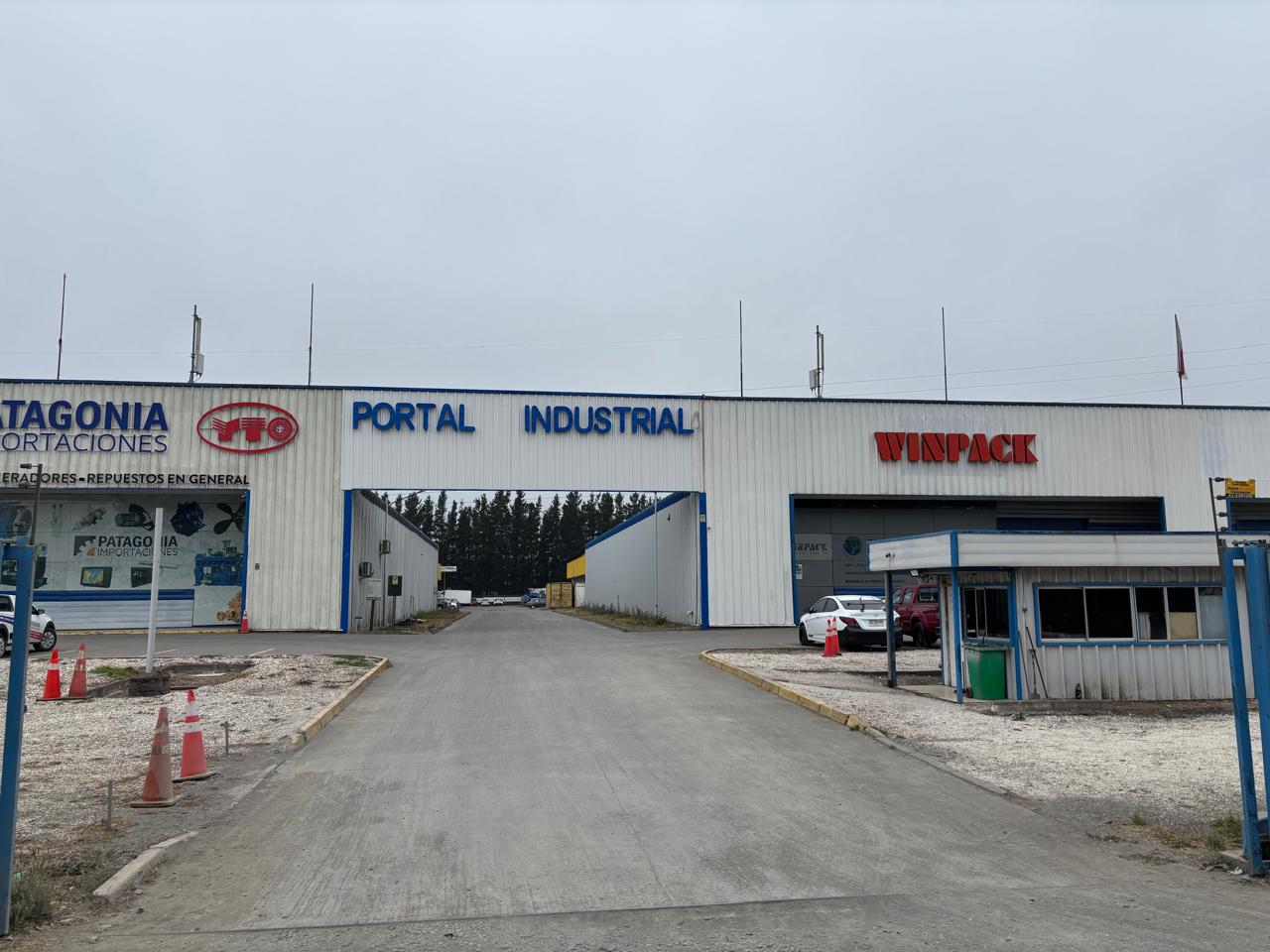 Ingreso al Portal Industrial donde se ubica REIMAQ Concepción