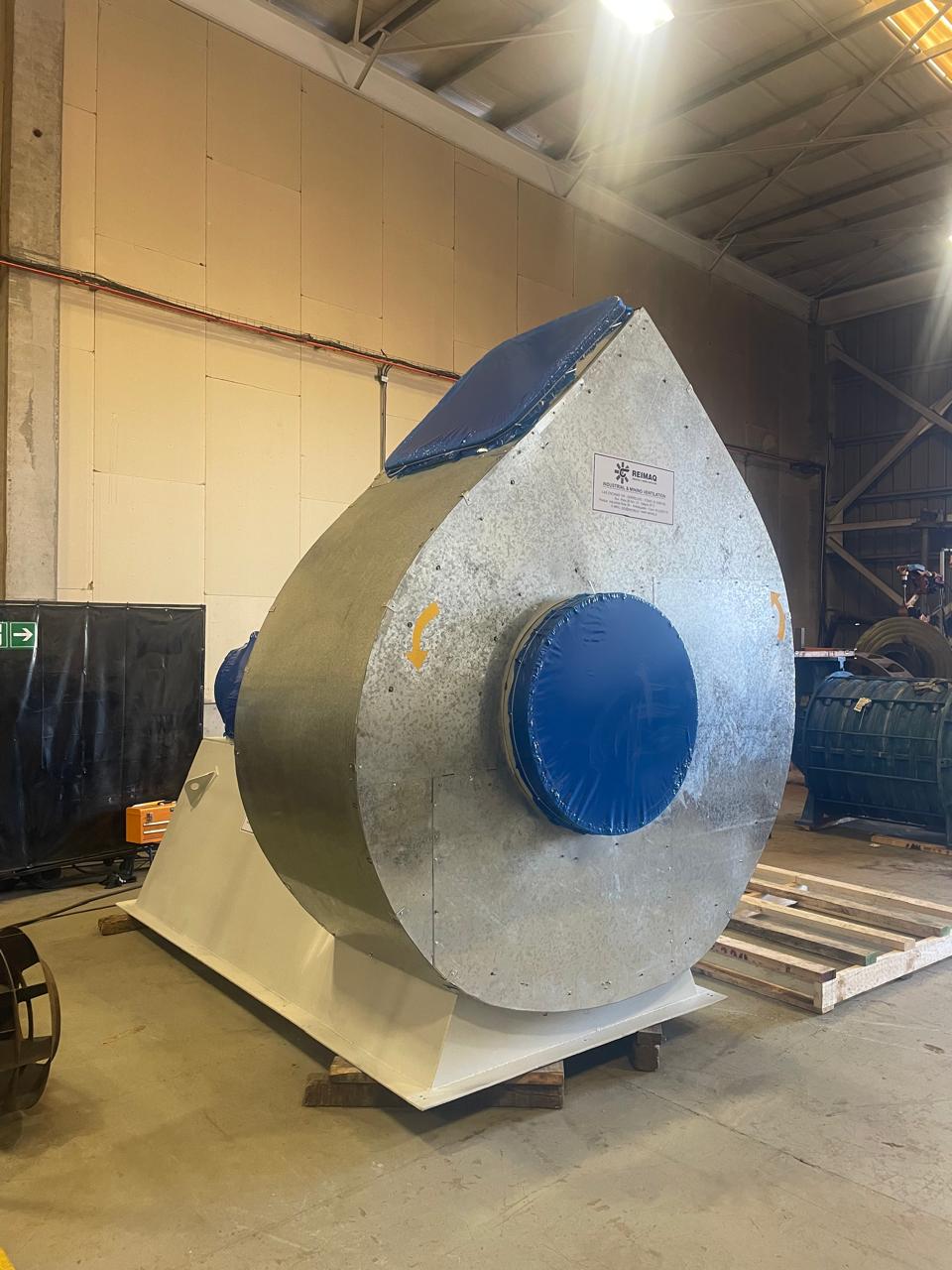 Ventilador industrial protegido para despacho
